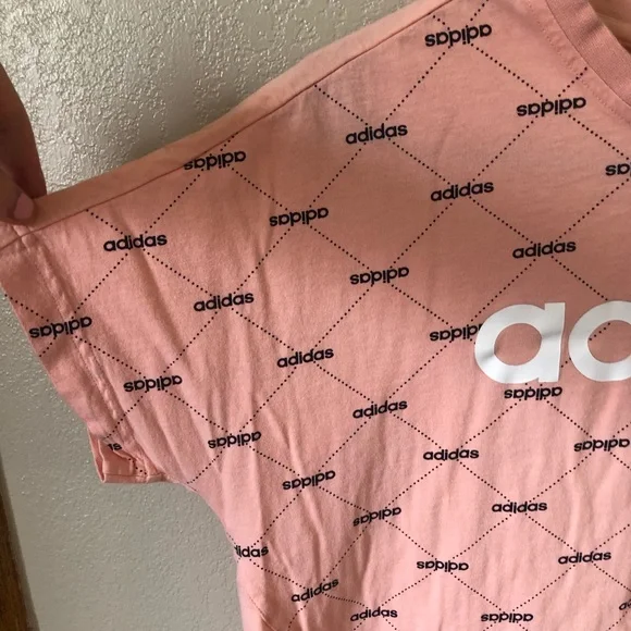 🌸Adidas Crop Top - Picture 6 of 8